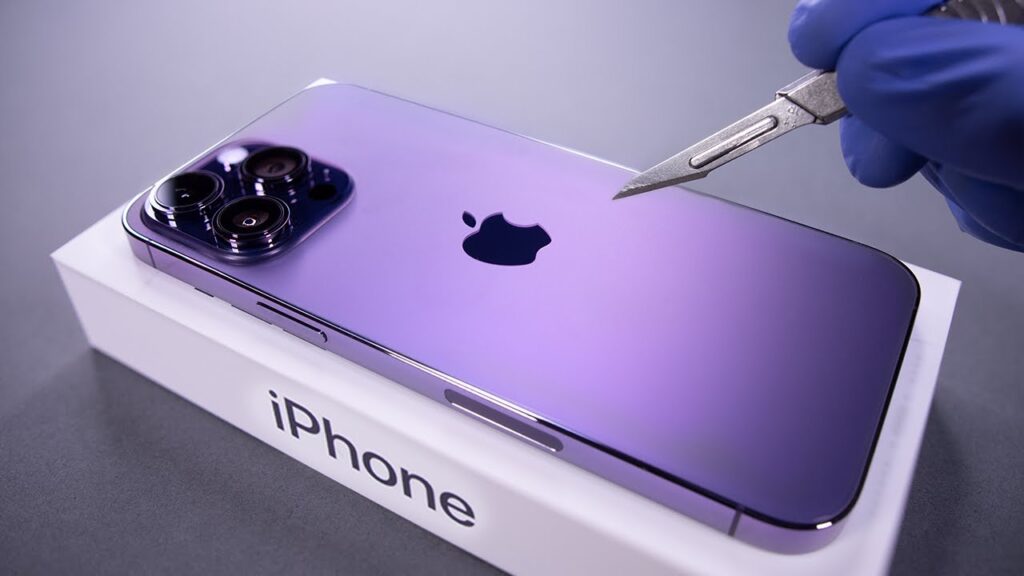 Apple iPhone 13
